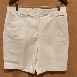 LL Bean Women Shorts - LIKE NEW